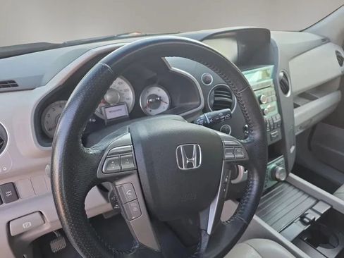 Used 2010 Honda Pilot Touring image 41