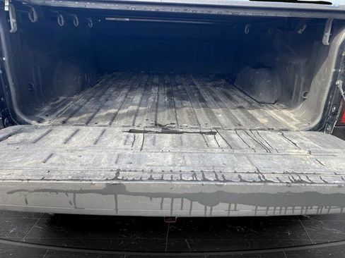 Used 2017 Chevrolet Silverado 1500 LT w/ Midnight Edition image 15