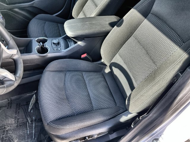 Certified 2024 GMC Terrain SLE w/ Driver Convenience Package FWD image 16