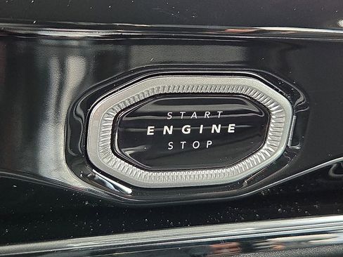 New 2026 Jeep Grand Cherokee L 4WD image 21