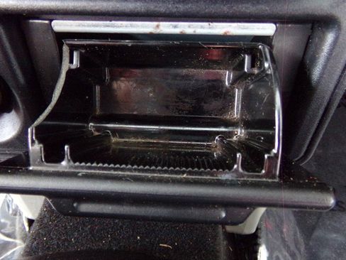 Used 2000 Toyota MR2 image 41