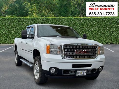 Used 2013 GMC Sierra 2500 Denali w/ Suspension Package, Off-Road image 1