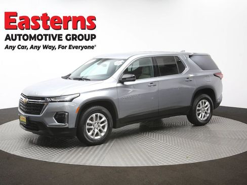 Used 2023 Chevrolet Traverse LS image 57