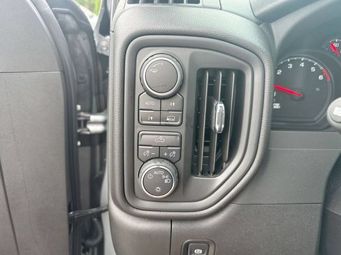 Used 2025 Chevrolet Silverado 1500 Custom w/ Turbomax Blackout Package AWD/4WD image 9