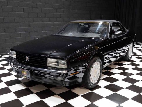 Used 1992 Cadillac Allante FWD image 5