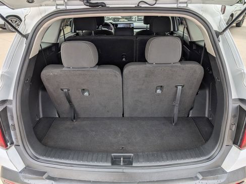 Certified 2022 Kia Sorento LX AWD/4WD image 31