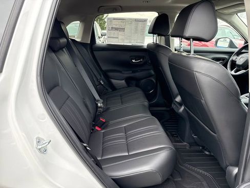 New 2026 Honda HR-V EX-L image 11