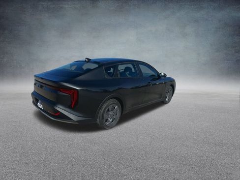 Used 2025 Kia K4 LX image 22