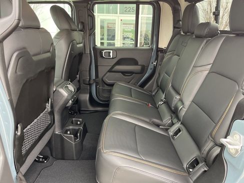 New 2026 Jeep Gladiator Sport image 13