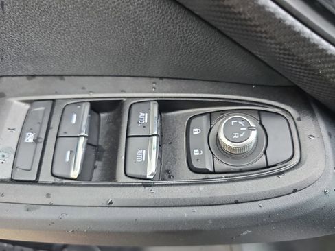 Certified 2025 Subaru Crosstrek 2.5i Limited w/ Crosstrek Mirror Package AWD/4WD image 24