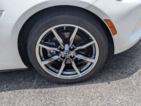 Used 2018 MAZDA MX-5 Miata Grand Touring RWD image 11