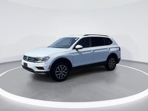 Certified 2021 Volkswagen Tiguan SE AWD/4WD image 4