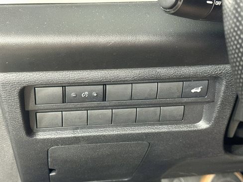 Used 2024 Mitsubishi Outlander SE FWD image 22