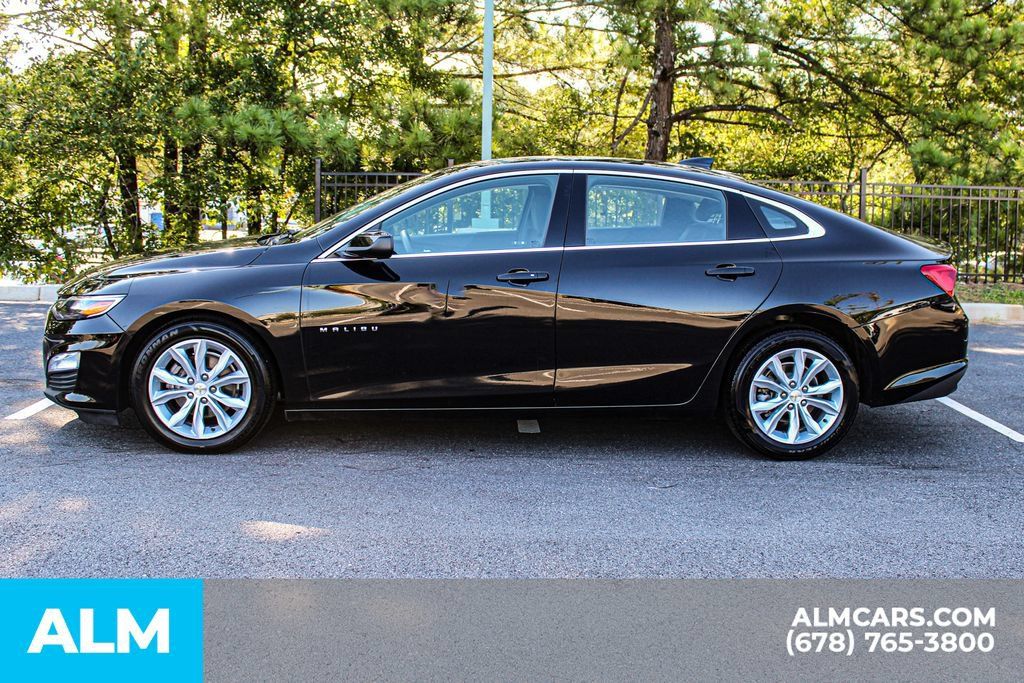 Used 2025 Chevrolet Malibu LT FWD image 6