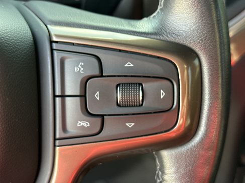 Used 2021 Chevrolet Silverado 1500 High Country w/ Technology Package image 27