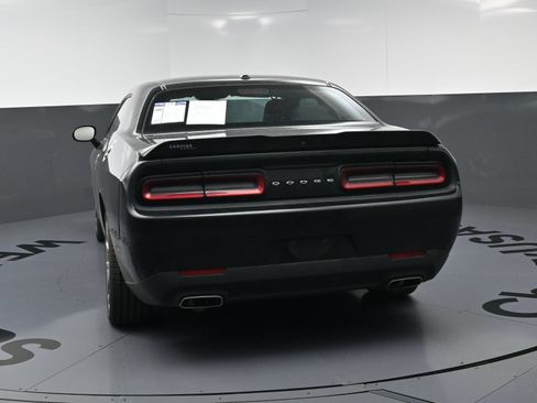 Used 2022 Dodge Challenger GT RWD image 18