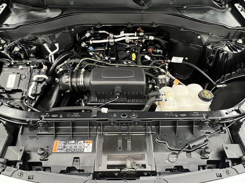 Used 2024 Ford Explorer XLT w/ Equipment Group 202A image 70