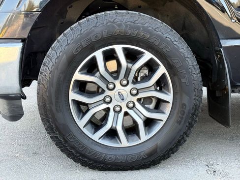 Used 2021 Ford F150 Lariat image 7