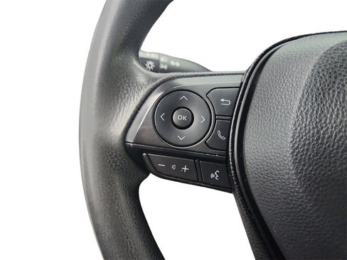 Used 2021 Toyota Corolla LE w/ Carpet Mat Package (TMS) image 29