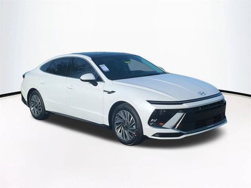 New 2026 Hyundai Sonata SEL FWD image 2