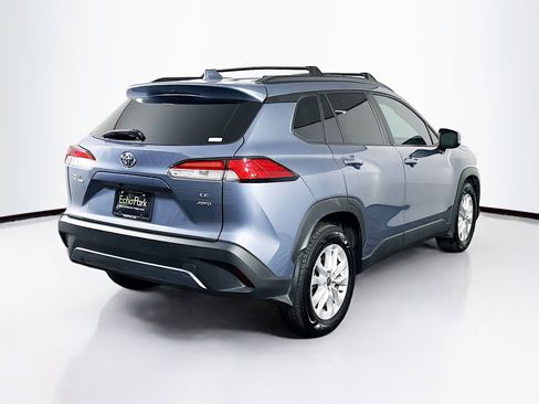 Used 2023 Toyota Corolla Cross LE AWD/4WD image 9