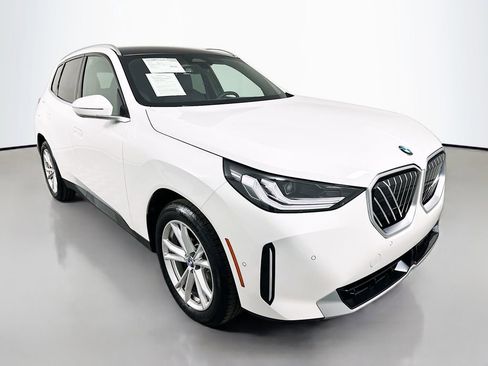 Used 2025 BMW X3 xDrive30i w/ Convenience Package image 3