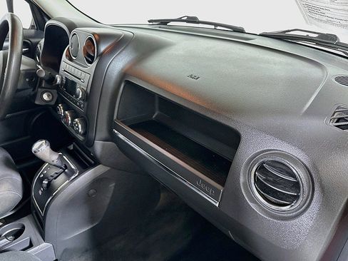 Used 2014 Jeep Patriot Sport w/ Power Value Group FWD image 24