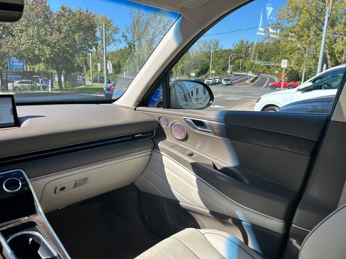 Used 2023 Genesis GV80 2.5T Prestige w/ Prestige Package image 25