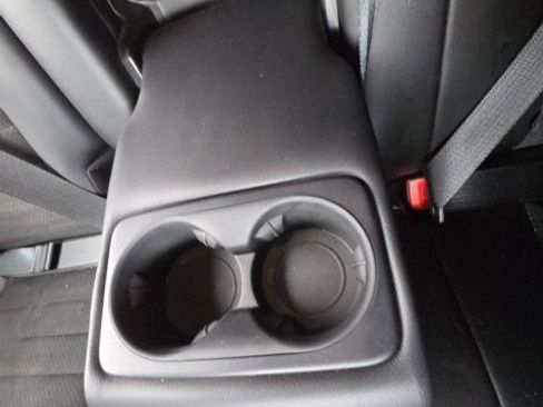 Used 2022 Ford Edge ST-Line w/ Class II Trailer Tow Package image 19