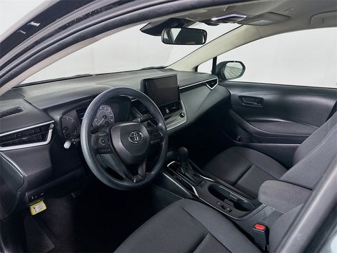 Used 2024 Toyota Corolla LE image 27