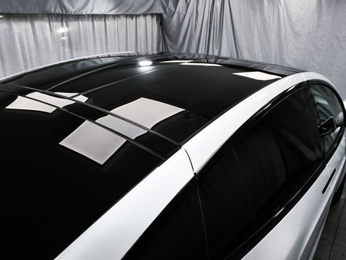 Used 2023 Tesla Model X Standard Range image 74