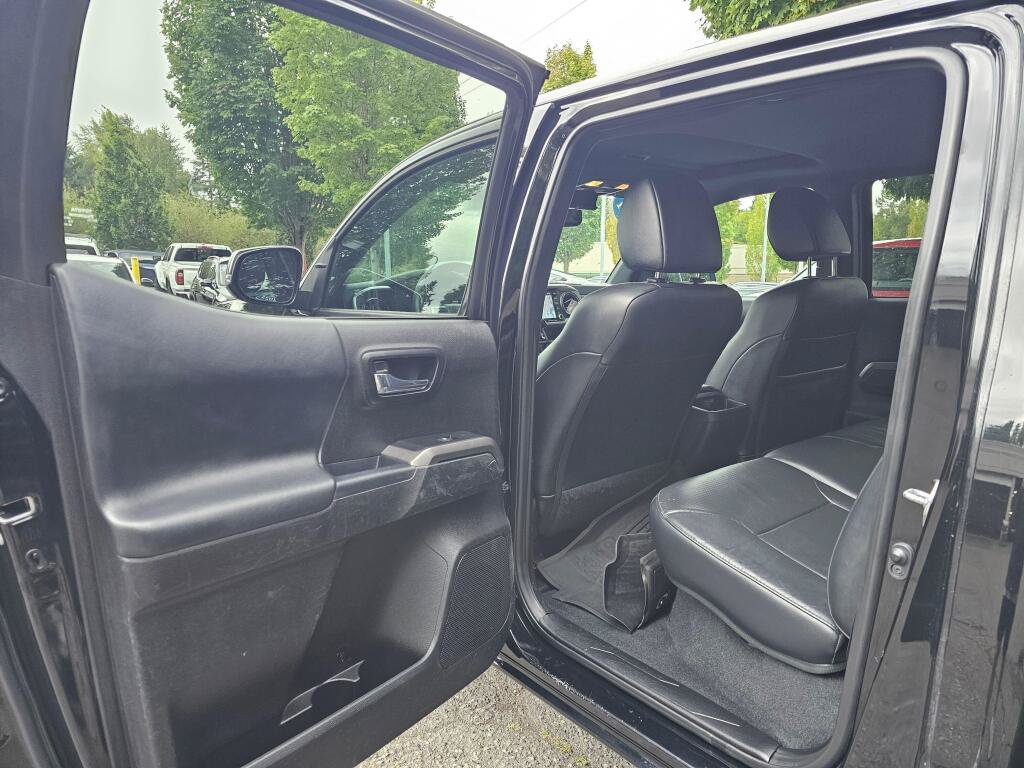 Used 2021 Toyota Tacoma Limited RWD image 19