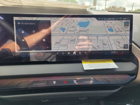 New 2025 BMW X3 xDrive30i w/ Convenience Package image 22