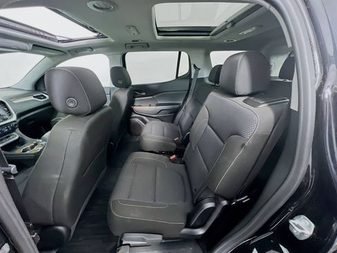 Used 2023 GMC Acadia SLE image 24