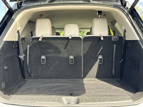 Used 2024 Nissan Pathfinder SL image 24