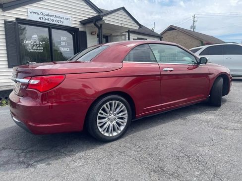 Used 2013 Chrysler 200 Limited FWD image 9