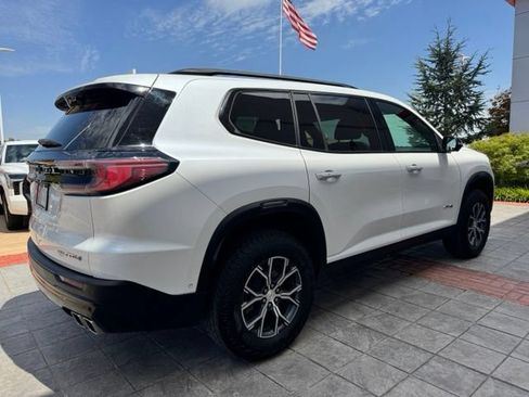 Used 2024 GMC Acadia AT4 w/ Super Cruise Package AWD/4WD image 8