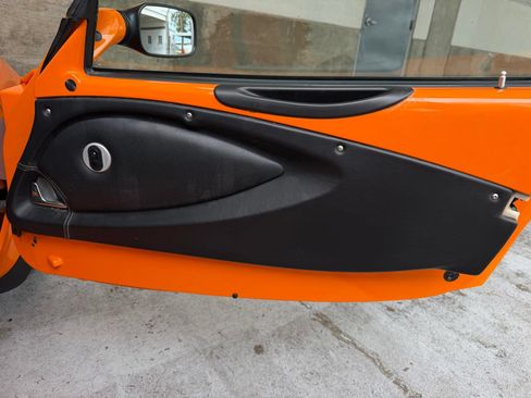 Used 2005 Lotus Elise RWD image 15