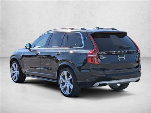 Used 2018 Volvo XC90 T6 Momentum w/ Convenience Package image 7