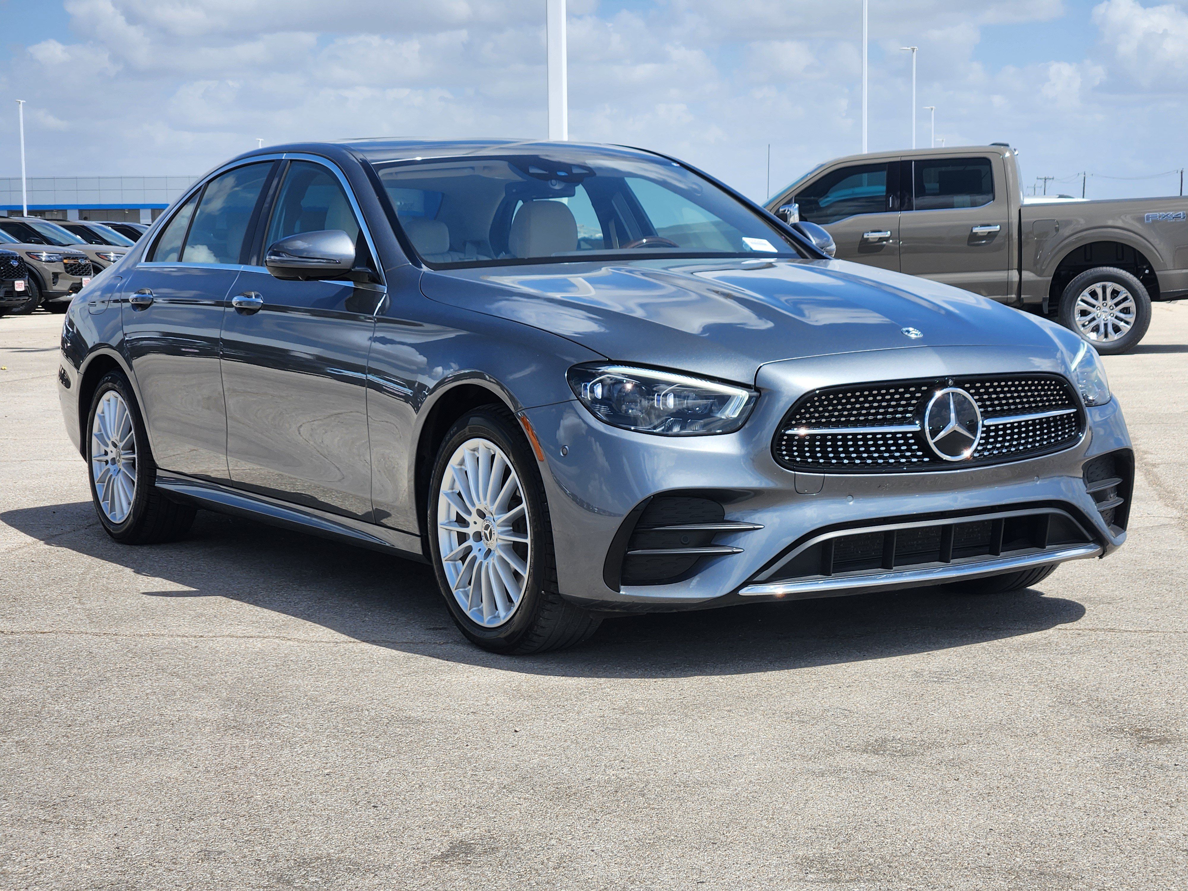 Used 2022 Mercedes-Benz E 350 Sedan image 3