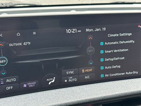 Used 2023 Kia EV6 Wind w/ Wind Technology Package image 25