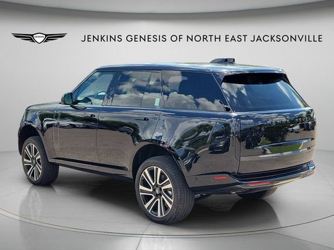 Used 2023 Land Rover Range Rover SE AWD/4WD image 4