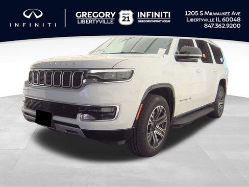 Used 2025 Jeep Wagoneer L Series II AWD/4WD image 1