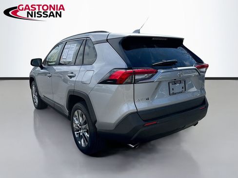 Used 2023 Toyota RAV4 XLE Premium FWD image 6