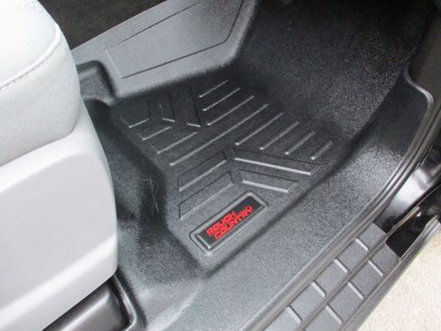 Used 2016 Chevrolet Silverado 1500 Custom w/ Custom Convenience Package image 28