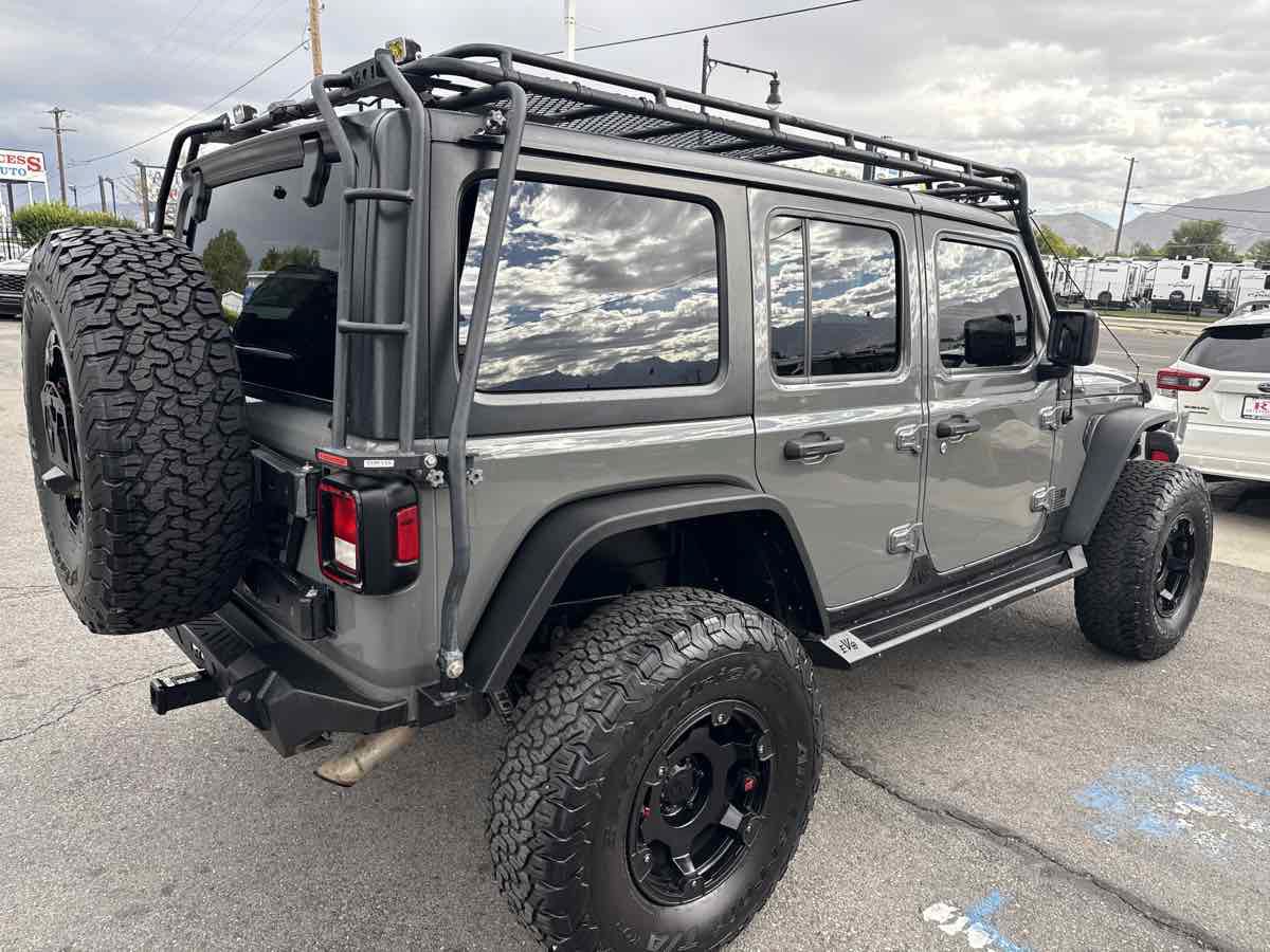 Used 2019 Jeep Wrangler Unlimited Rubicon AWD/4WD image 6