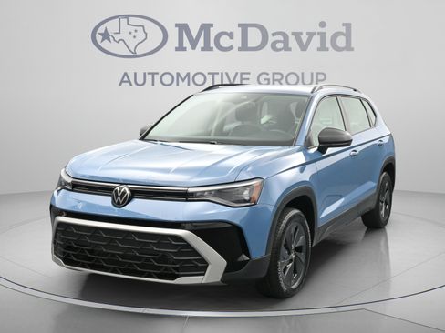 Used 2025 Volkswagen Taos S FWD image 4