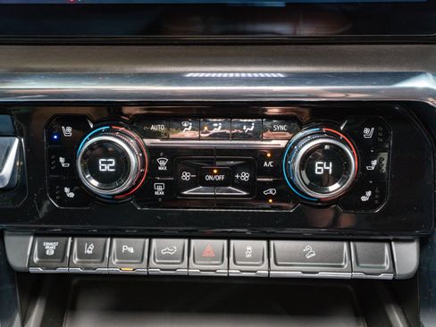 Used 2024 GMC Sierra 2500 Denali Ultimate w/ Snow Plow Prep/Camper Package image 28