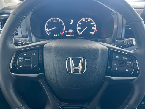 Used 2025 Honda Odyssey Elite image 22