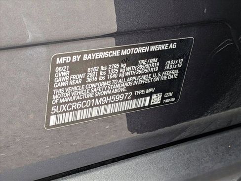 Used 2021 BMW X5 xDrive40i w/ Premium Package 3 AWD/4WD image 27